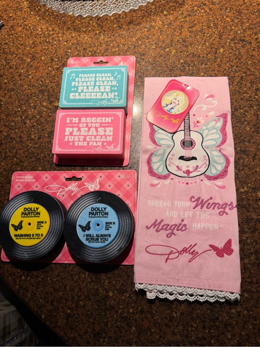 Set of Dolly Parton kitchen towel and sponges
